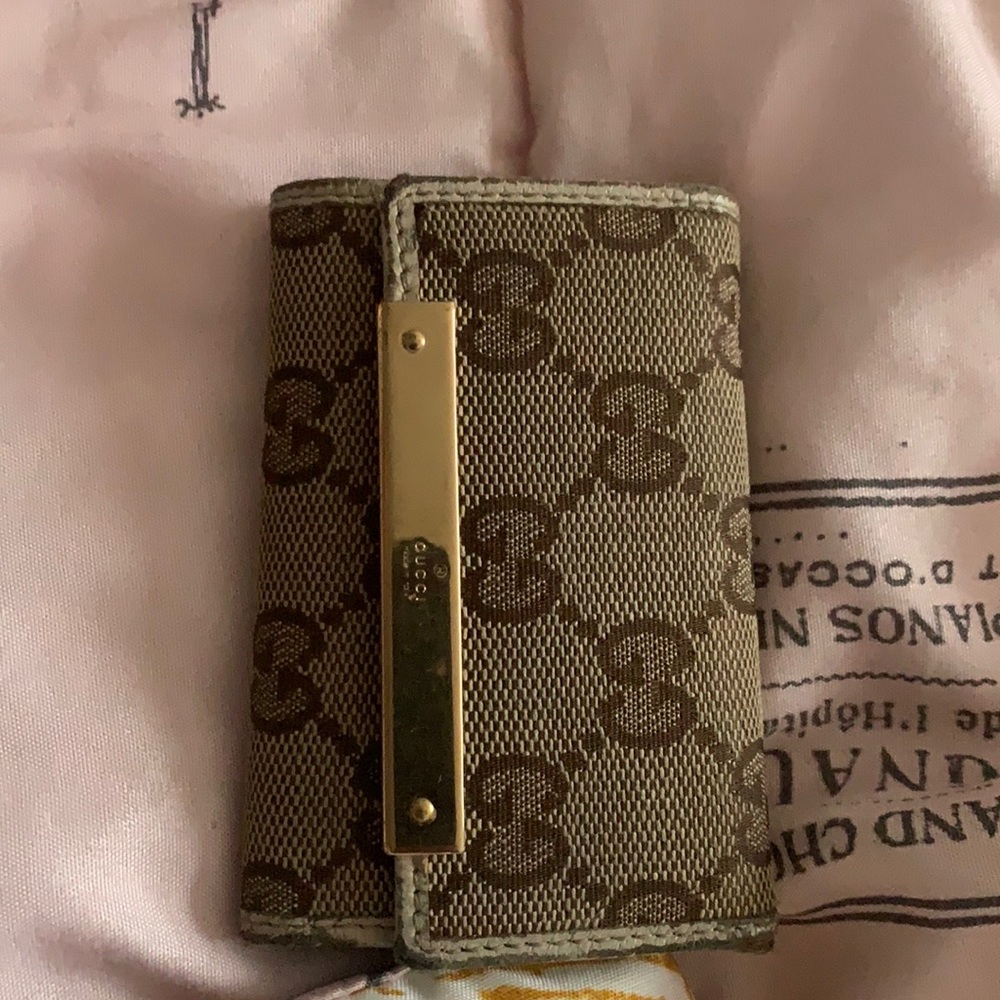 Gucci key holder